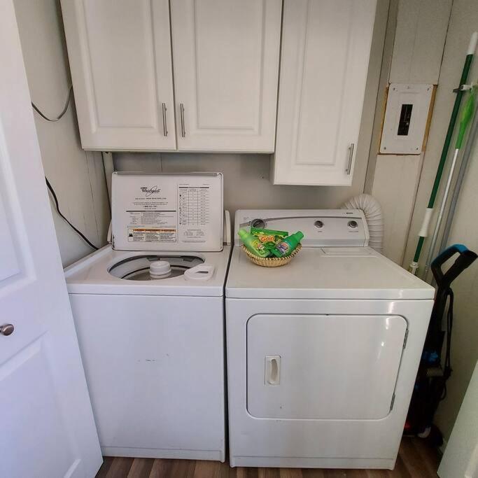 קולורדו ספרינגס Cheerful 3 Bedroom House. Great Location מראה חיצוני תמונה