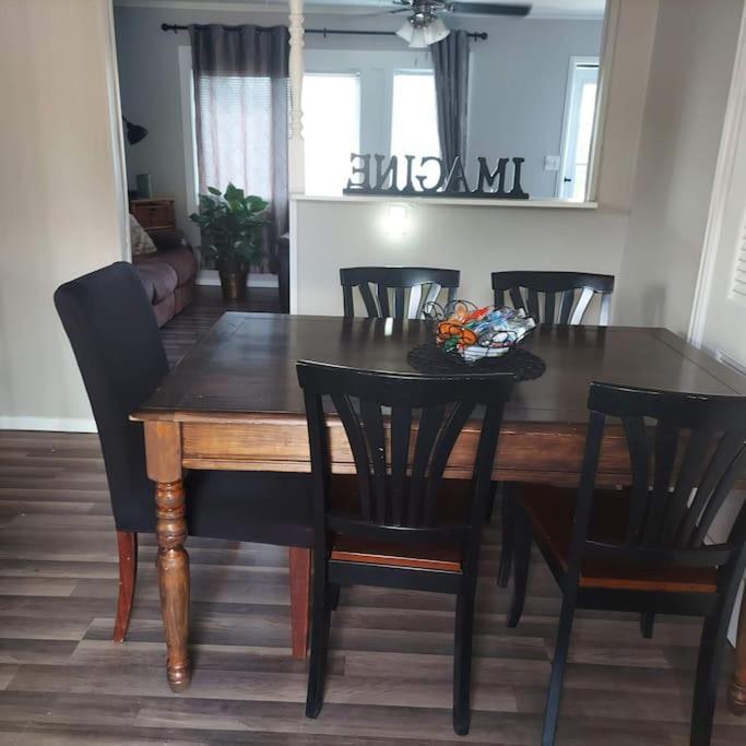 קולורדו ספרינגס Cheerful 3 Bedroom House. Great Location מראה חיצוני תמונה